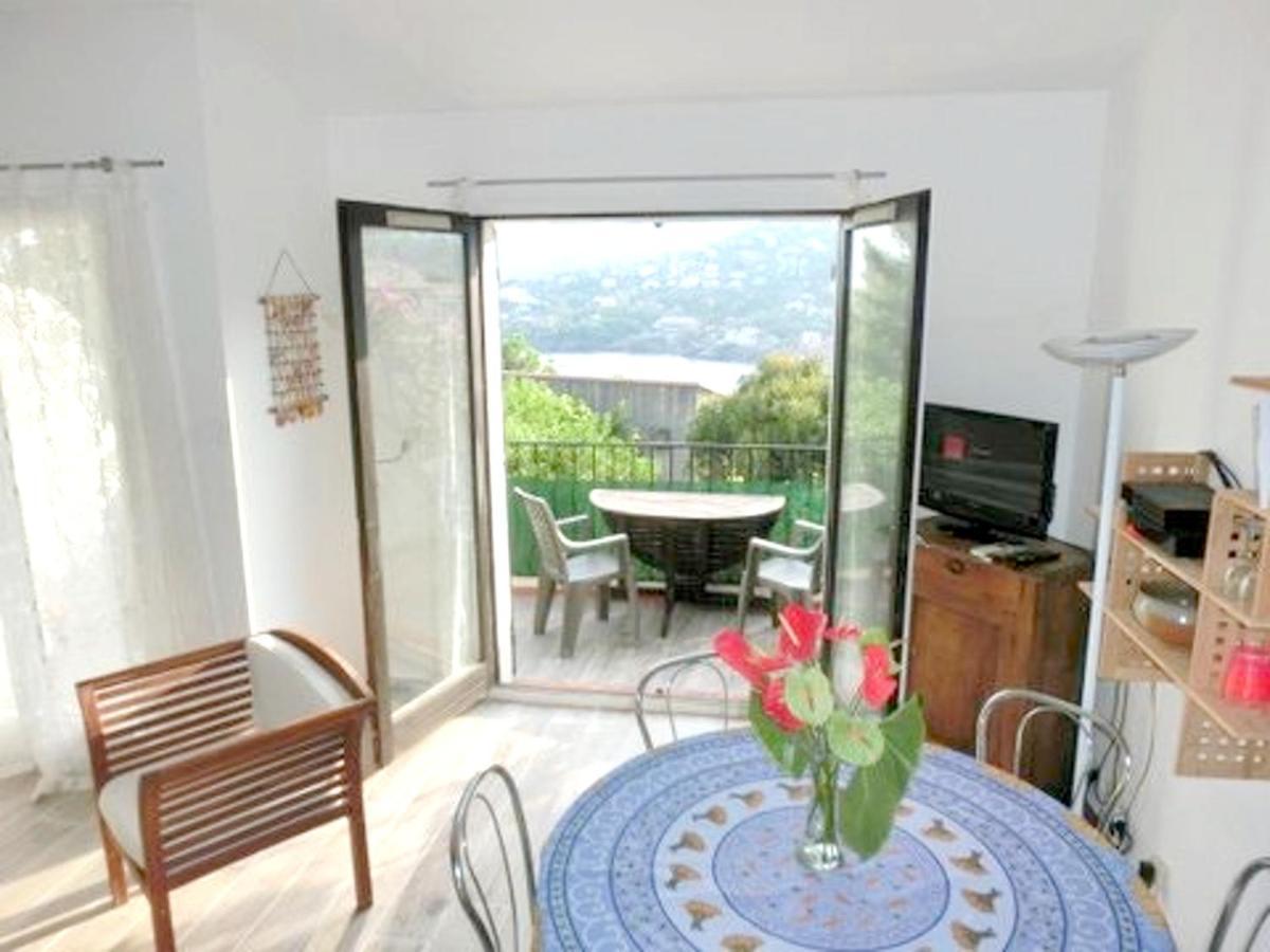 Studio A Theoule Sur Mer A 400 M De La Plage Avec Vue Sur La Mer Terrasse Amenagee Et Wifi Théoule-sur-Mer Exterior photo